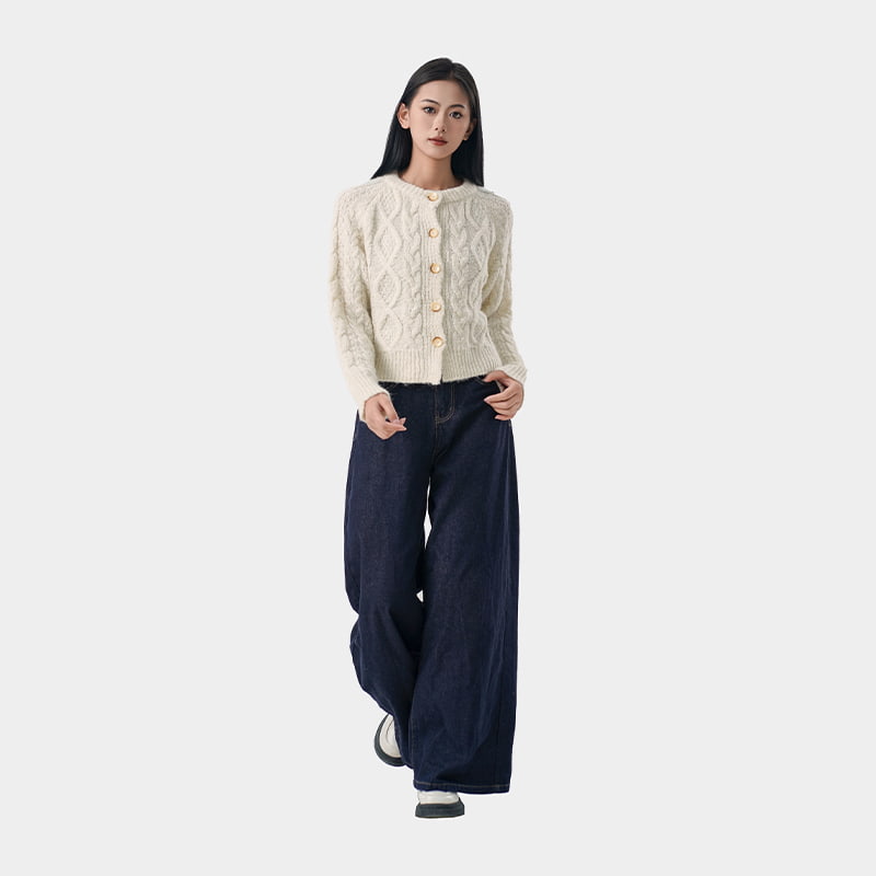 Plush Round-Neck Diamond Cable-Knit Open-Front Cardigan